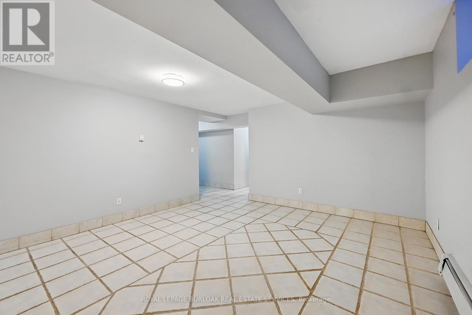 55 BARTON STREET WEST Image 41