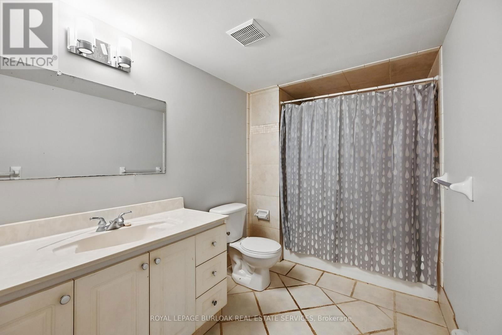 55 BARTON STREET WEST Image 44
