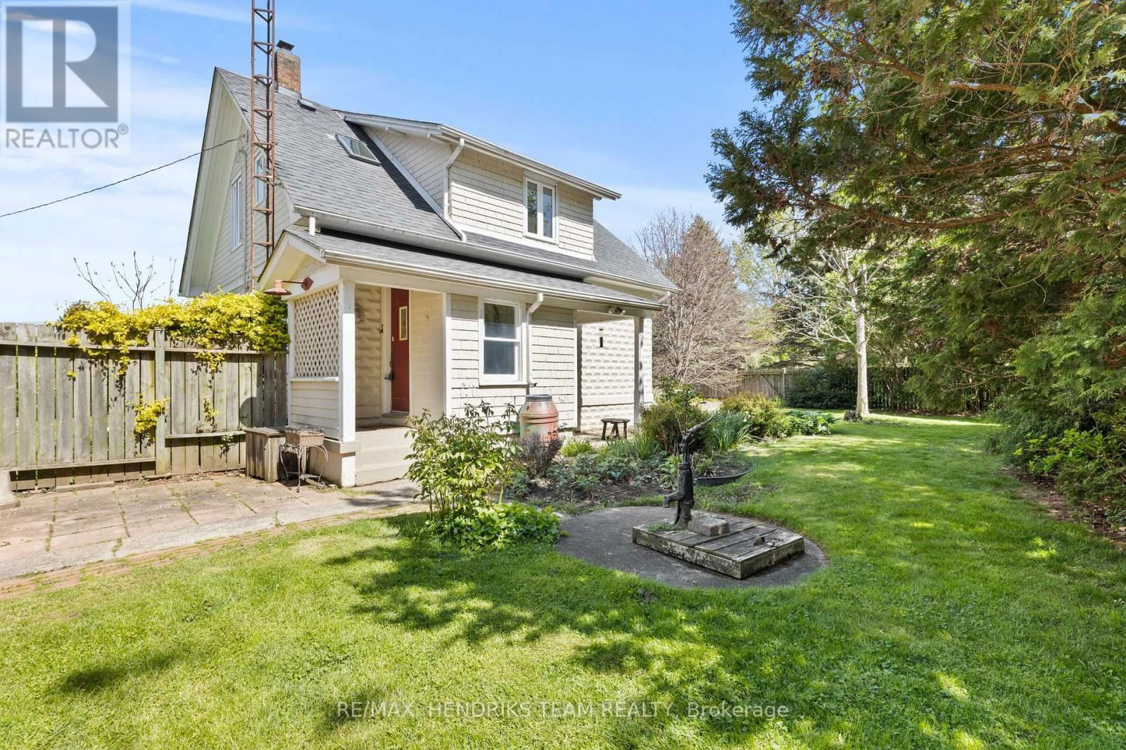 1386 MCNAB ROAD Image 38