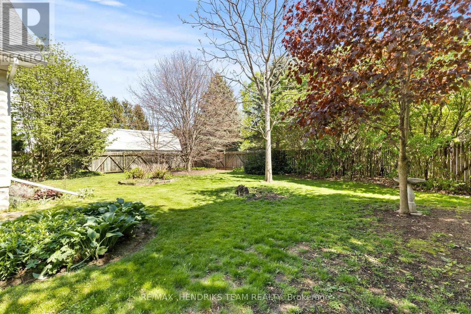 1386 MCNAB ROAD Image 42