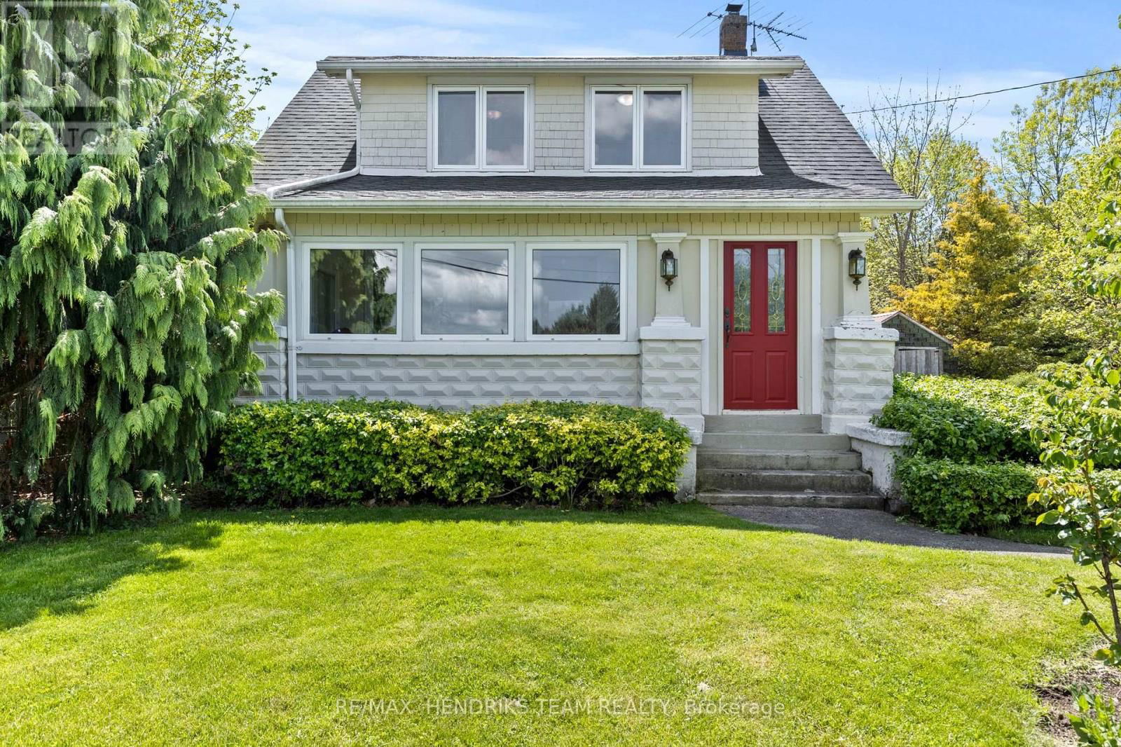 1386 MCNAB ROAD Image 5