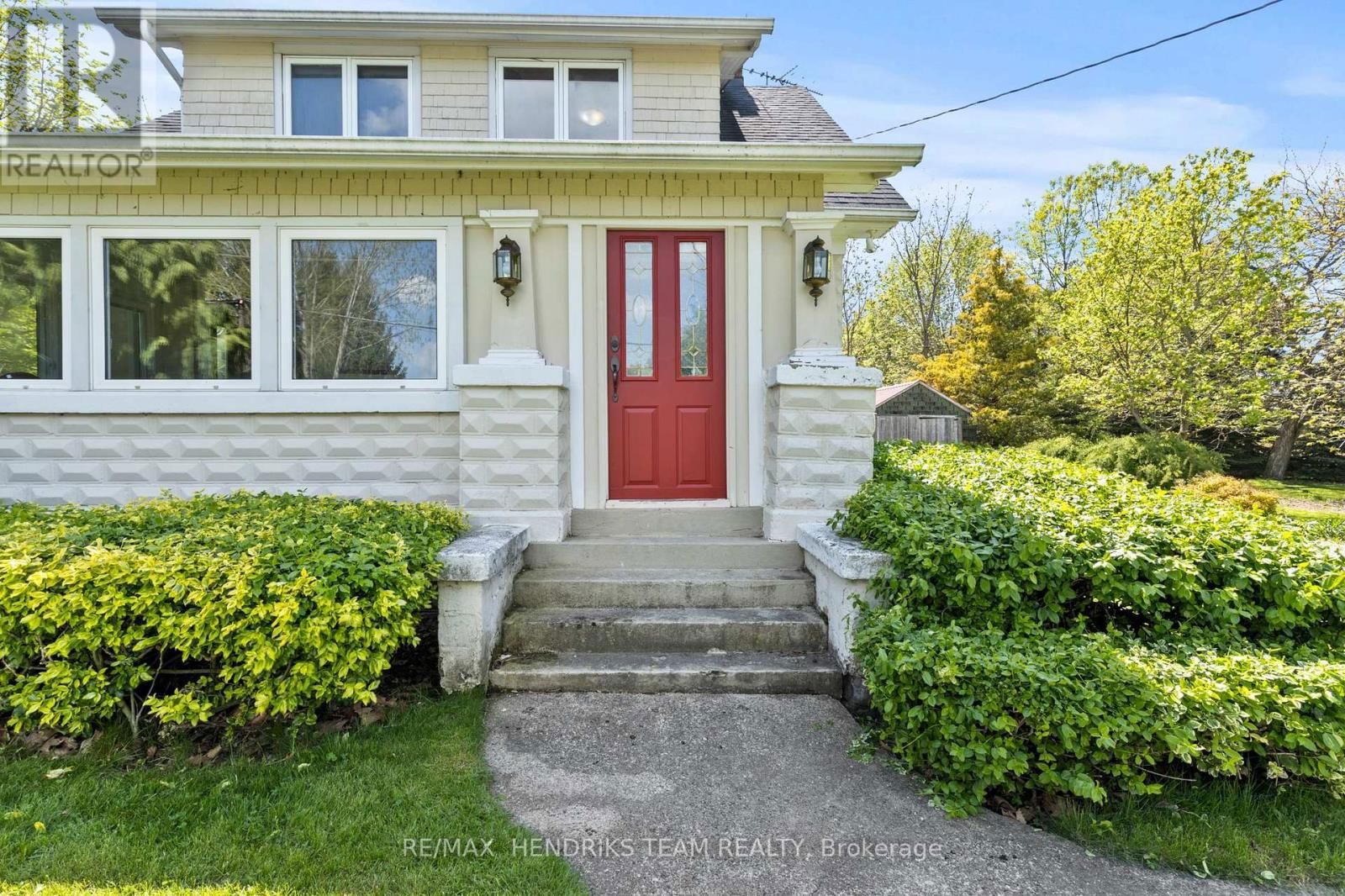 1386 MCNAB ROAD Image 7