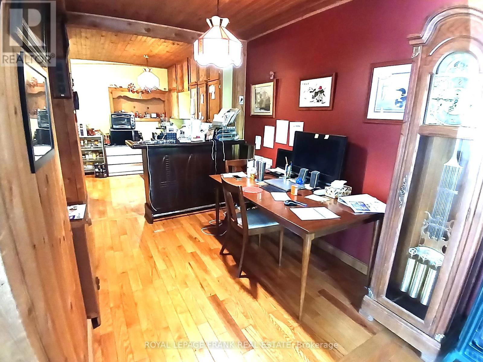 260 JAMES STREET Image 21