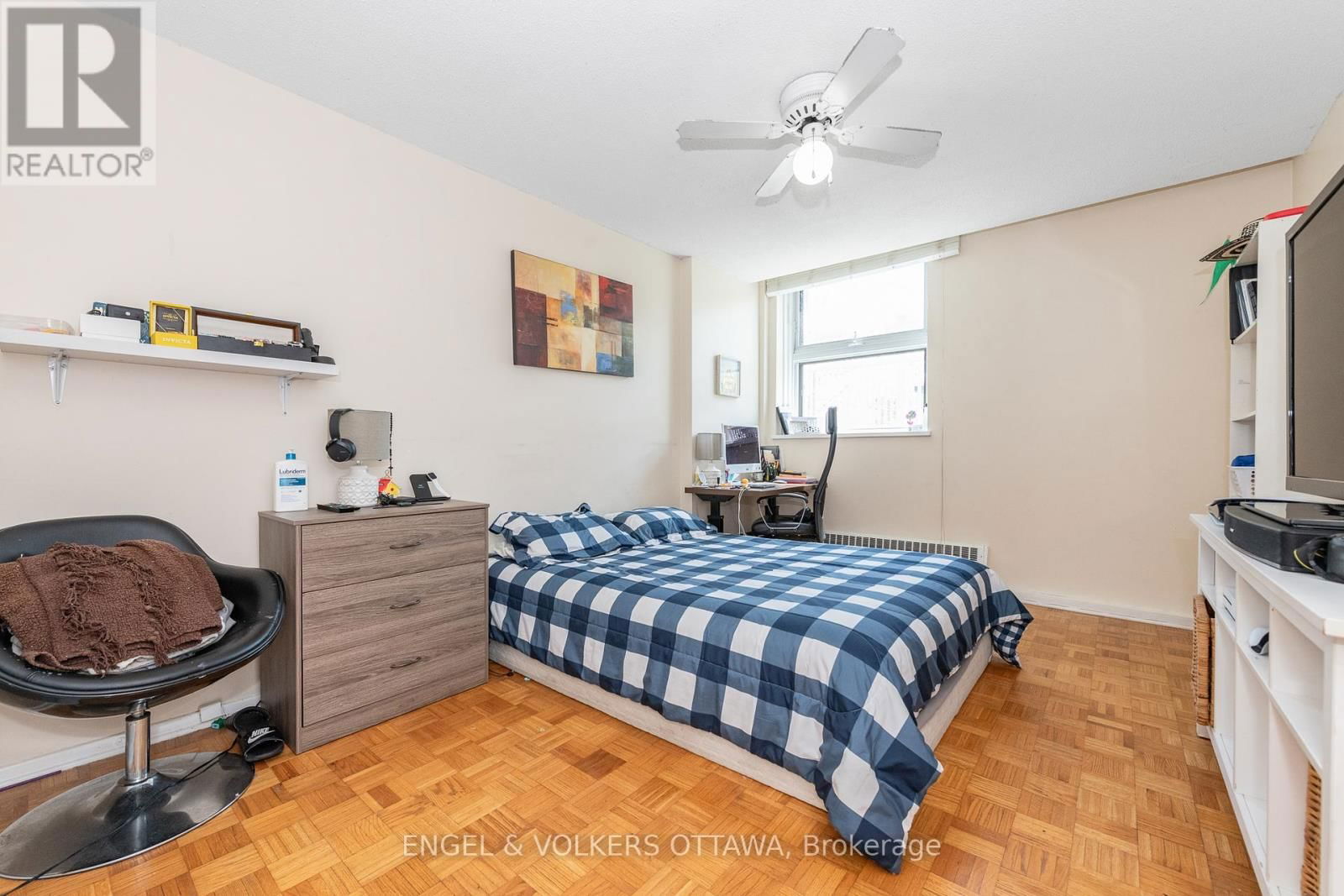 8 - 1356 MEADOWLANDS DRIVE EAST Image 20