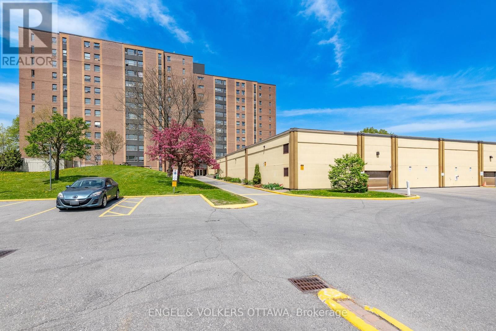 8 - 1356 MEADOWLANDS DRIVE EAST Image 31
