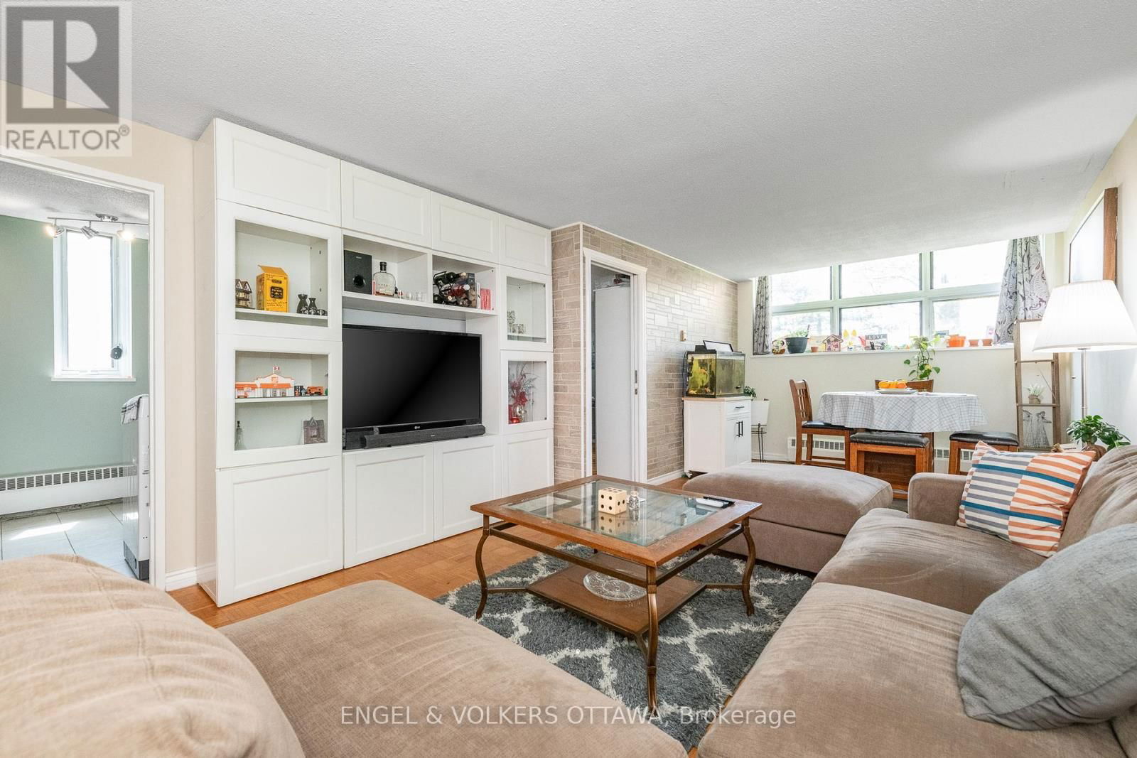 8 - 1356 MEADOWLANDS DRIVE EAST Image 8