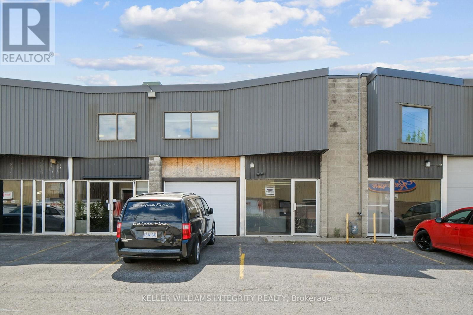 17 & 18 - 2485 LANCASTER ROAD Image 26
