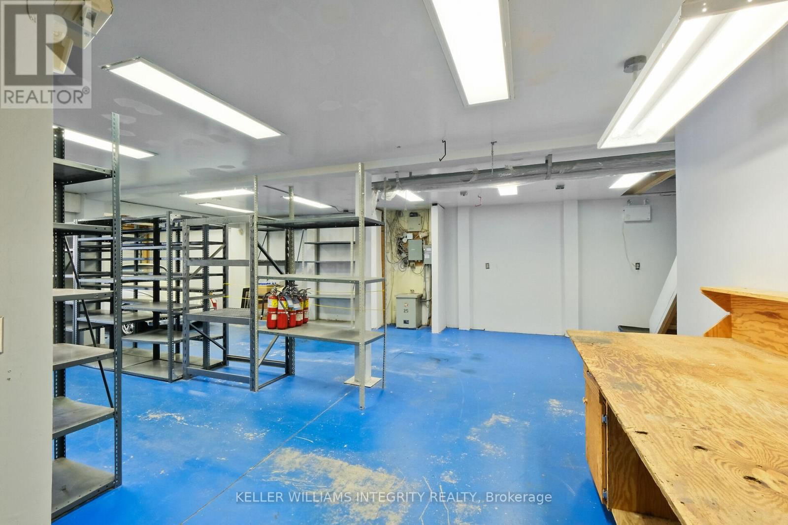 17 & 18 - 2485 LANCASTER ROAD Image 32