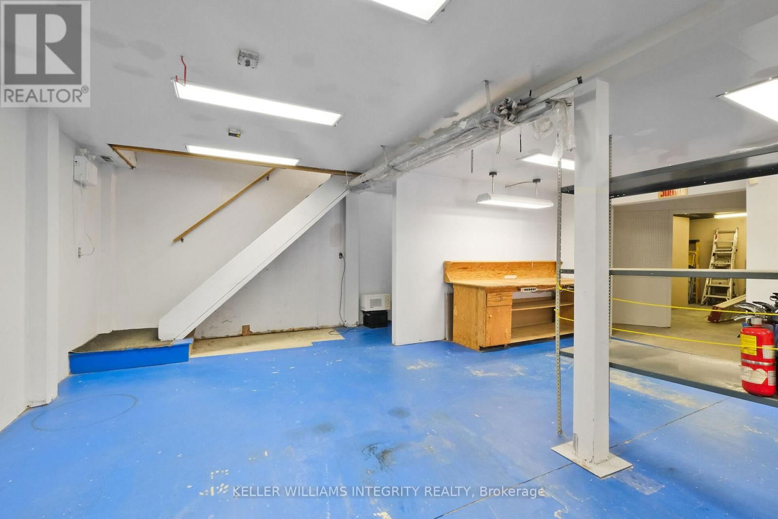 17 & 18 - 2485 LANCASTER ROAD Image 35