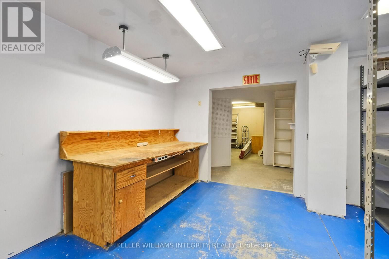 17 & 18 - 2485 LANCASTER ROAD Image 36