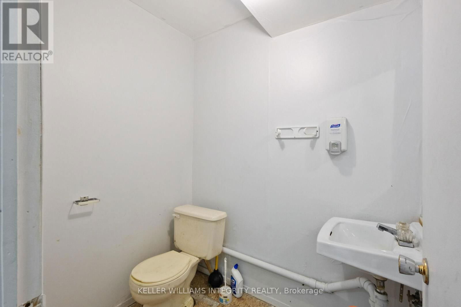 18 - 2485 LANCASTER ROAD Image 22