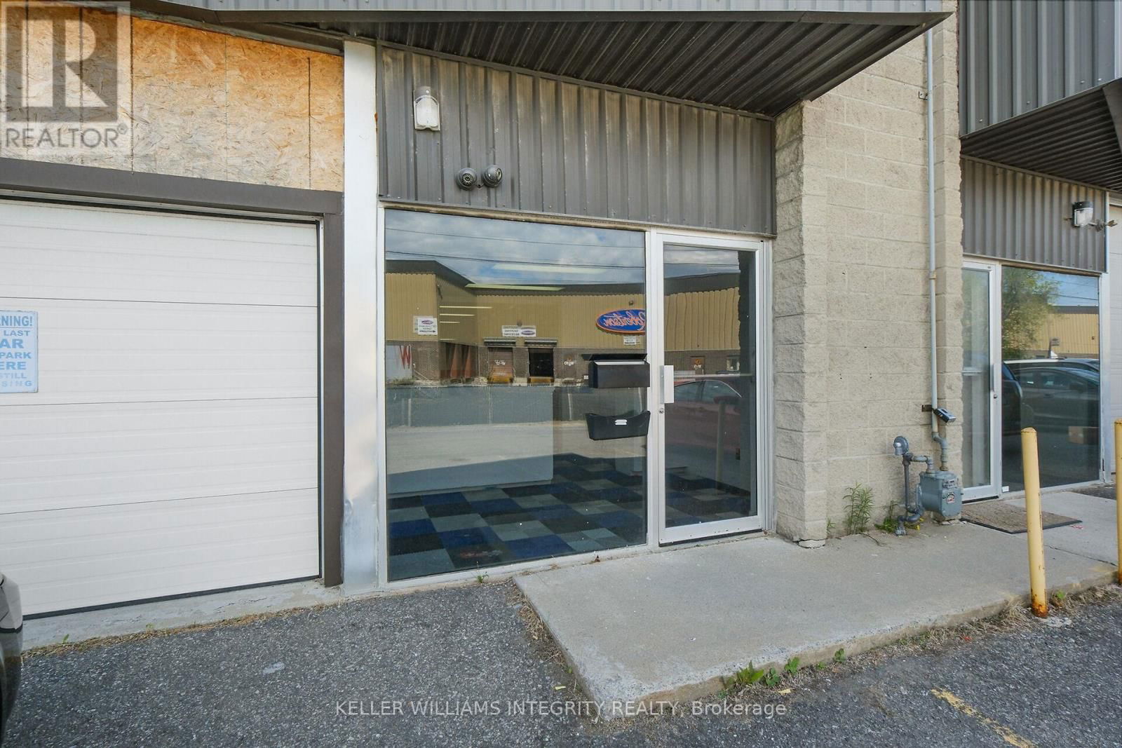 18 - 2485 LANCASTER ROAD Image 3