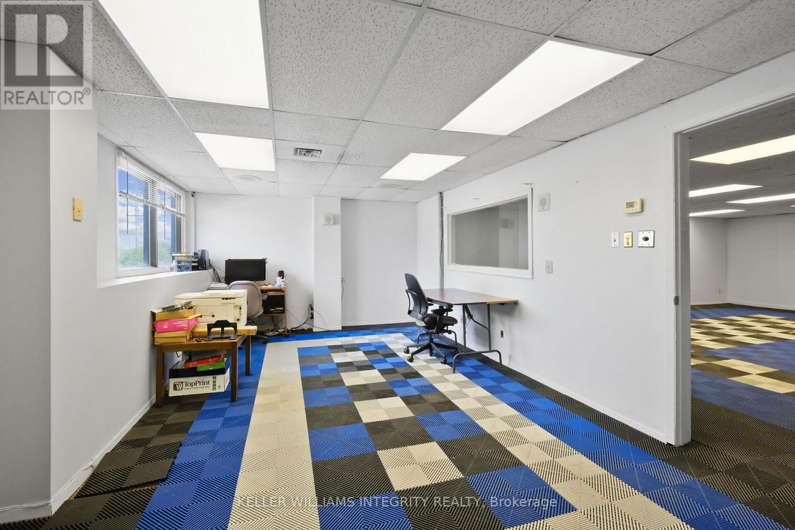 18 - 2485 LANCASTER ROAD Image 30
