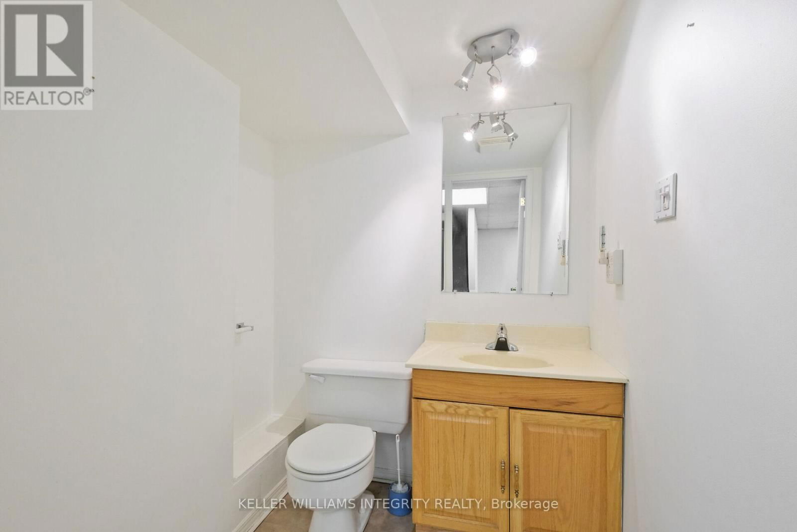 18 - 2485 LANCASTER ROAD Image 31