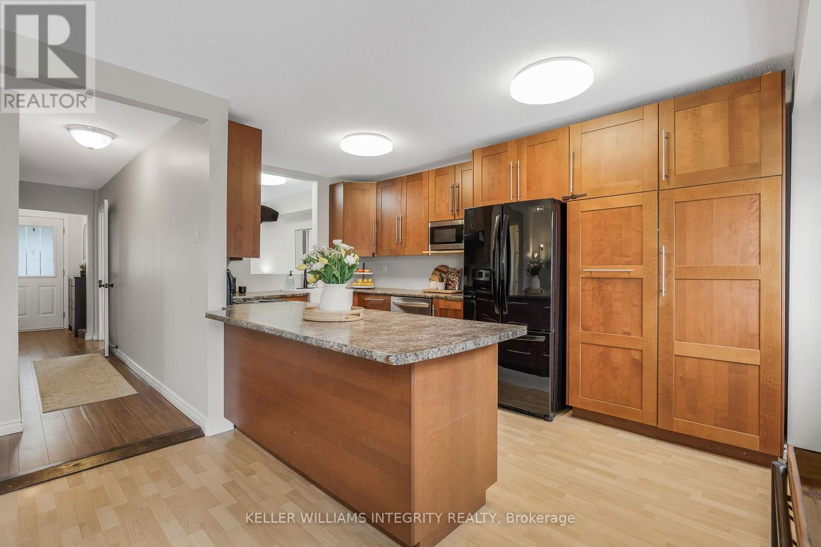 1751 STONEBOAT CRESCENT Image 11