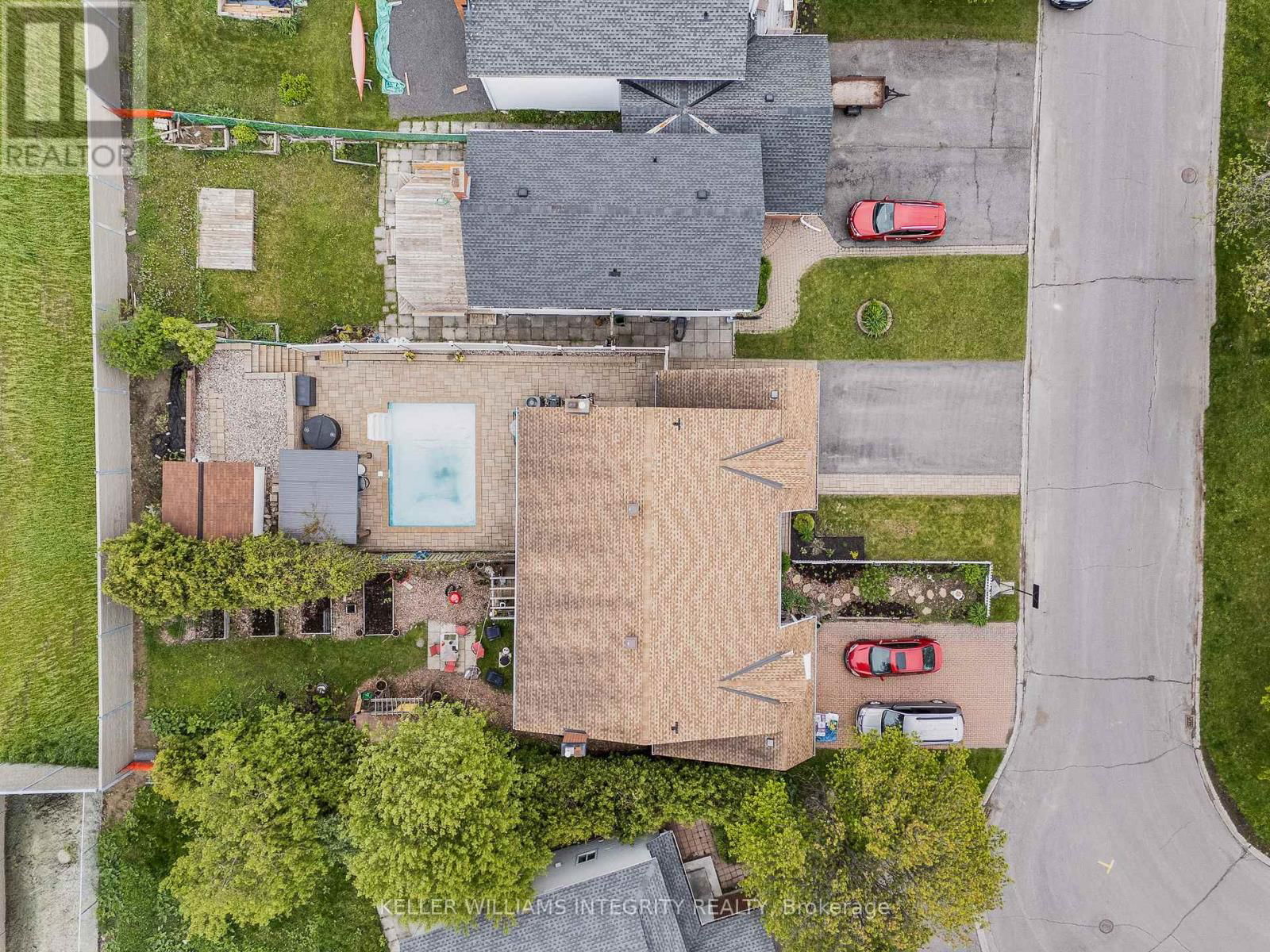 1751 STONEBOAT CRESCENT Image 33