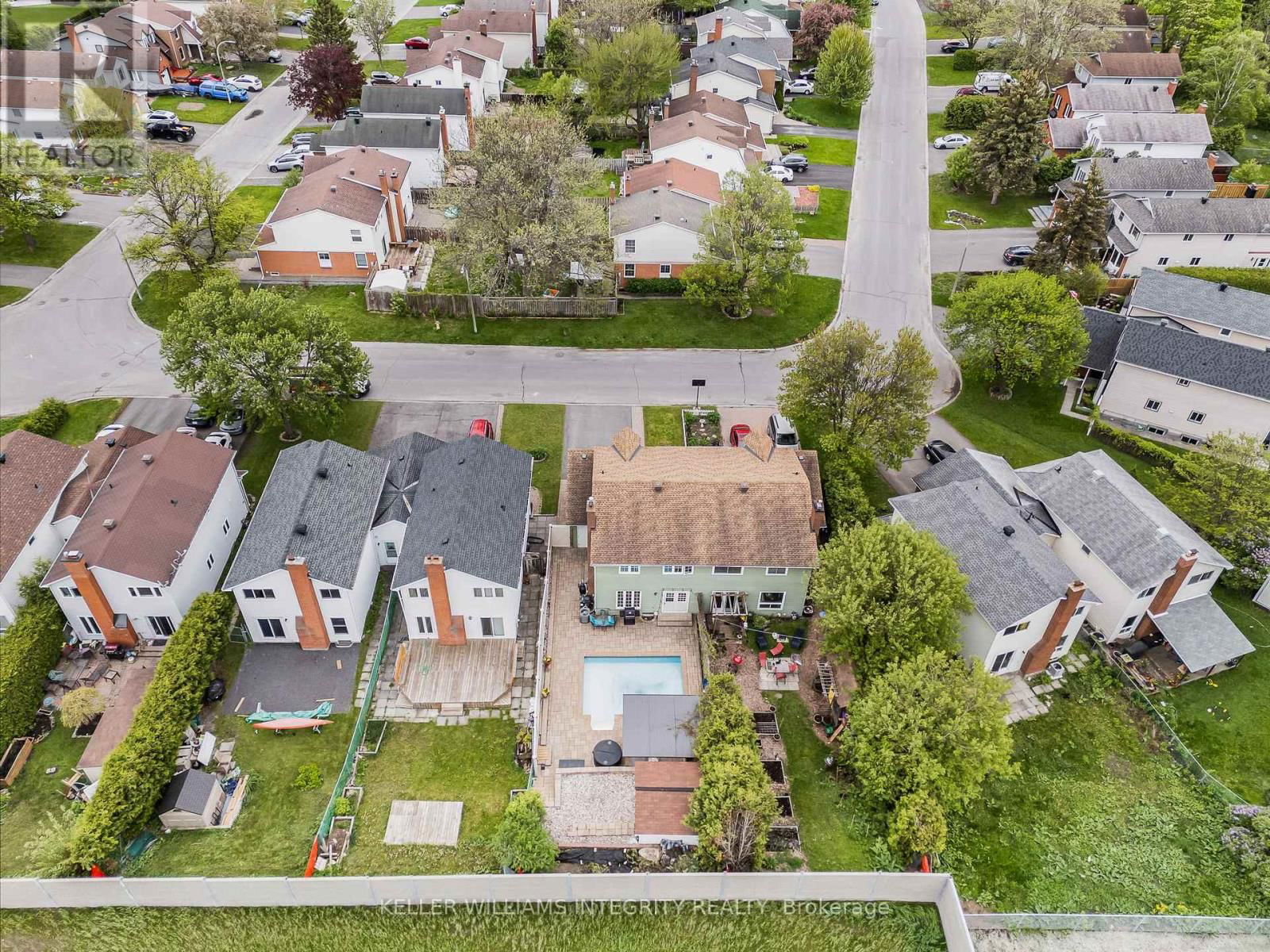 1751 STONEBOAT CRESCENT Image 34