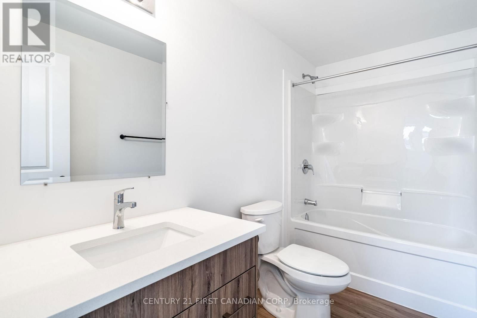 263 SANDERS STREET Image 20
