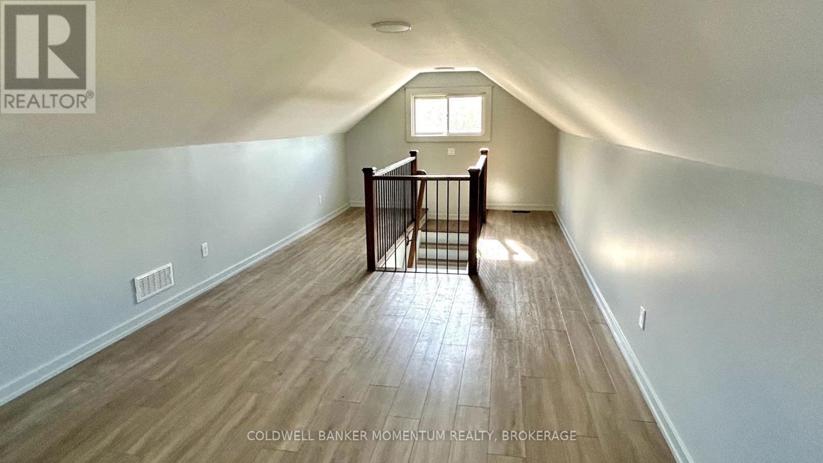 366 CARLTON STREET Image 6