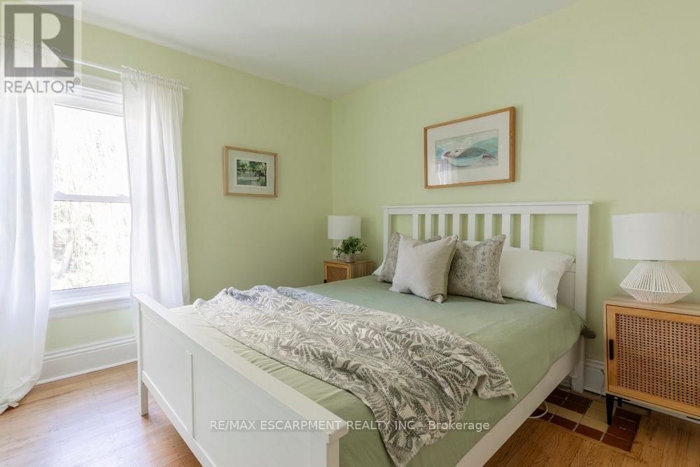 24 HYDE PARK AVENUE Image 23