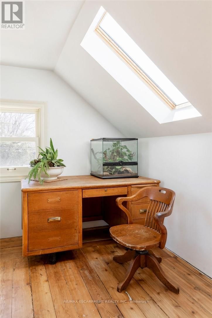 24 HYDE PARK AVENUE Image 38