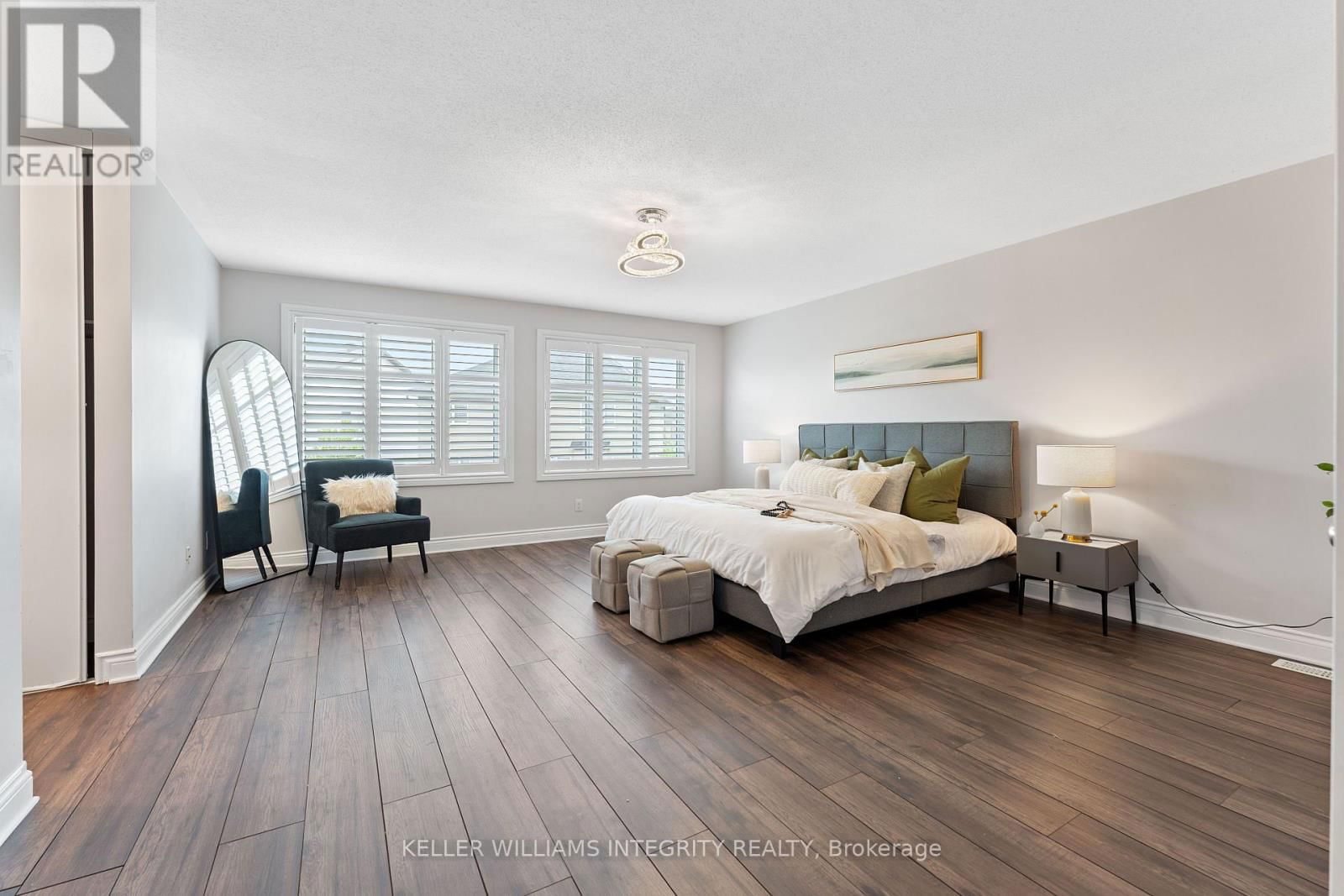 357 LANGRELL CRESCENT Image 28