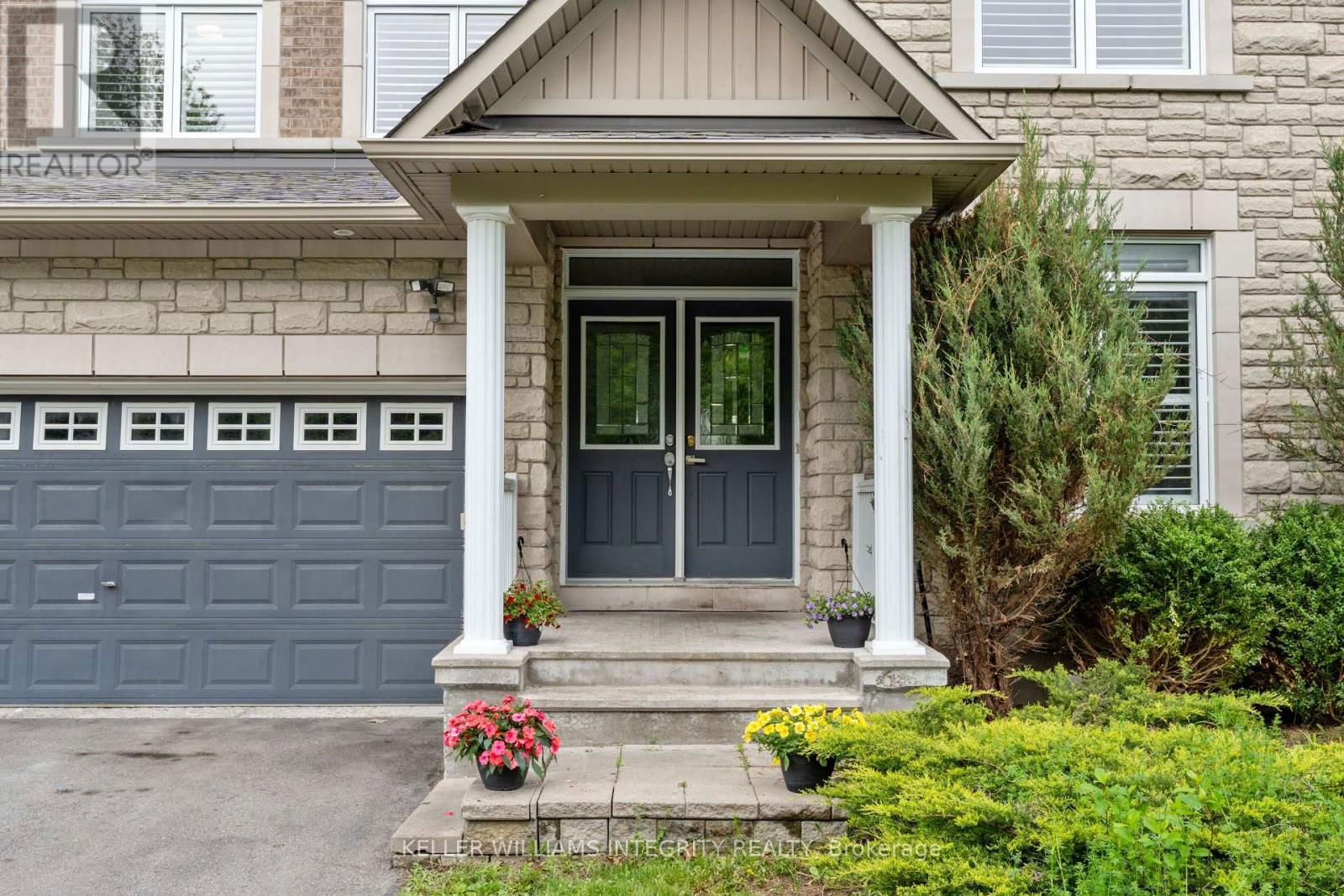 357 LANGRELL CRESCENT Image 4