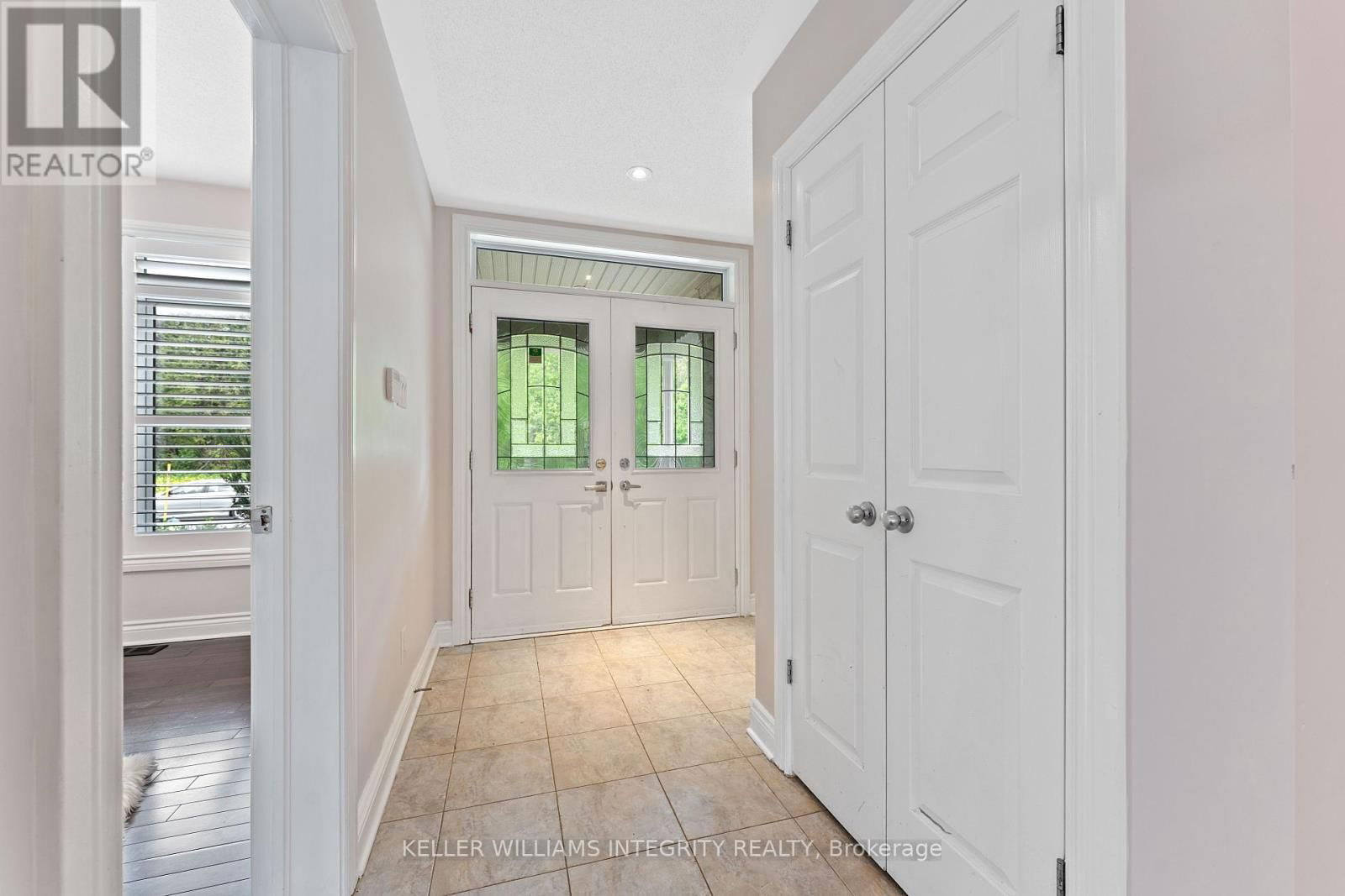 357 LANGRELL CRESCENT Image 5