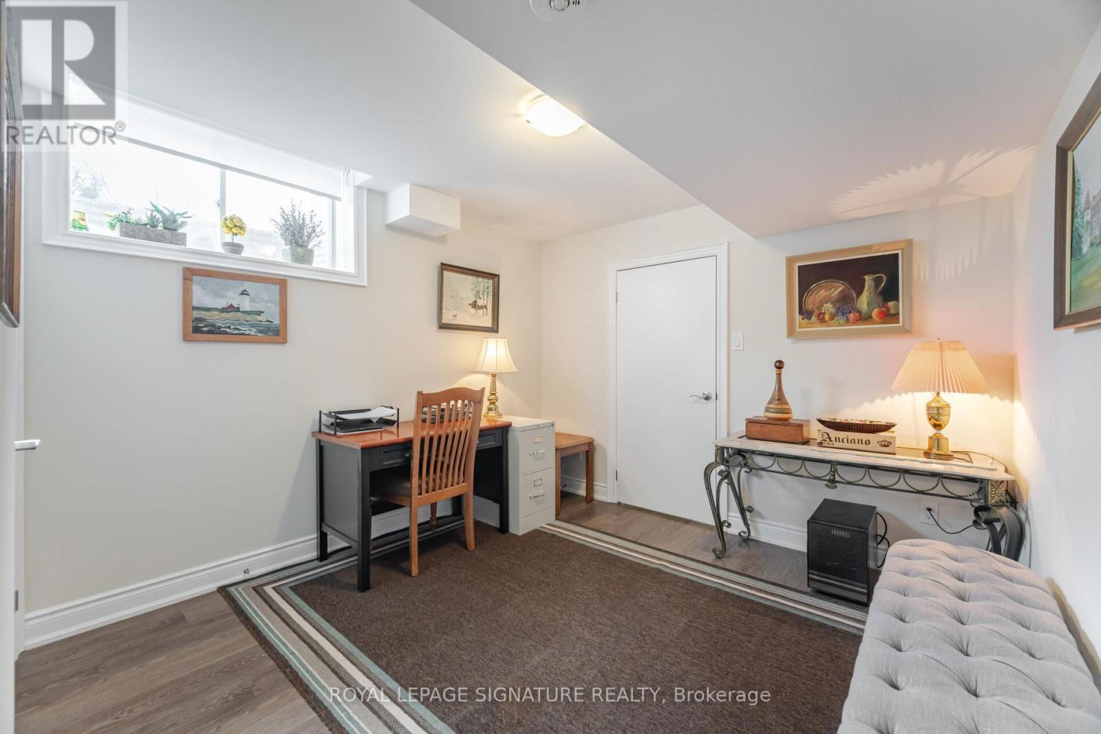 47 WINDSOR CIRCLE Image 41