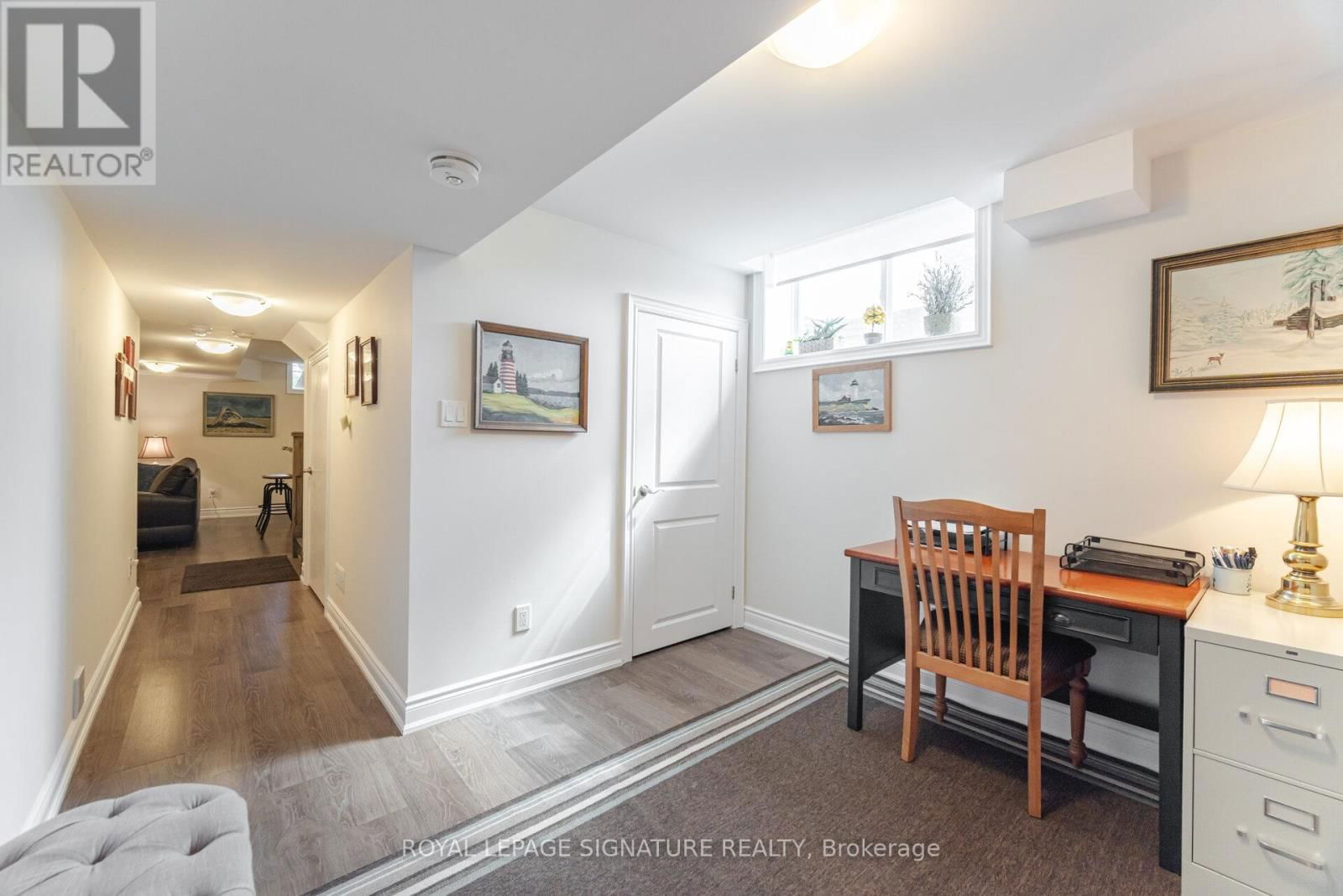 47 WINDSOR CIRCLE Image 42