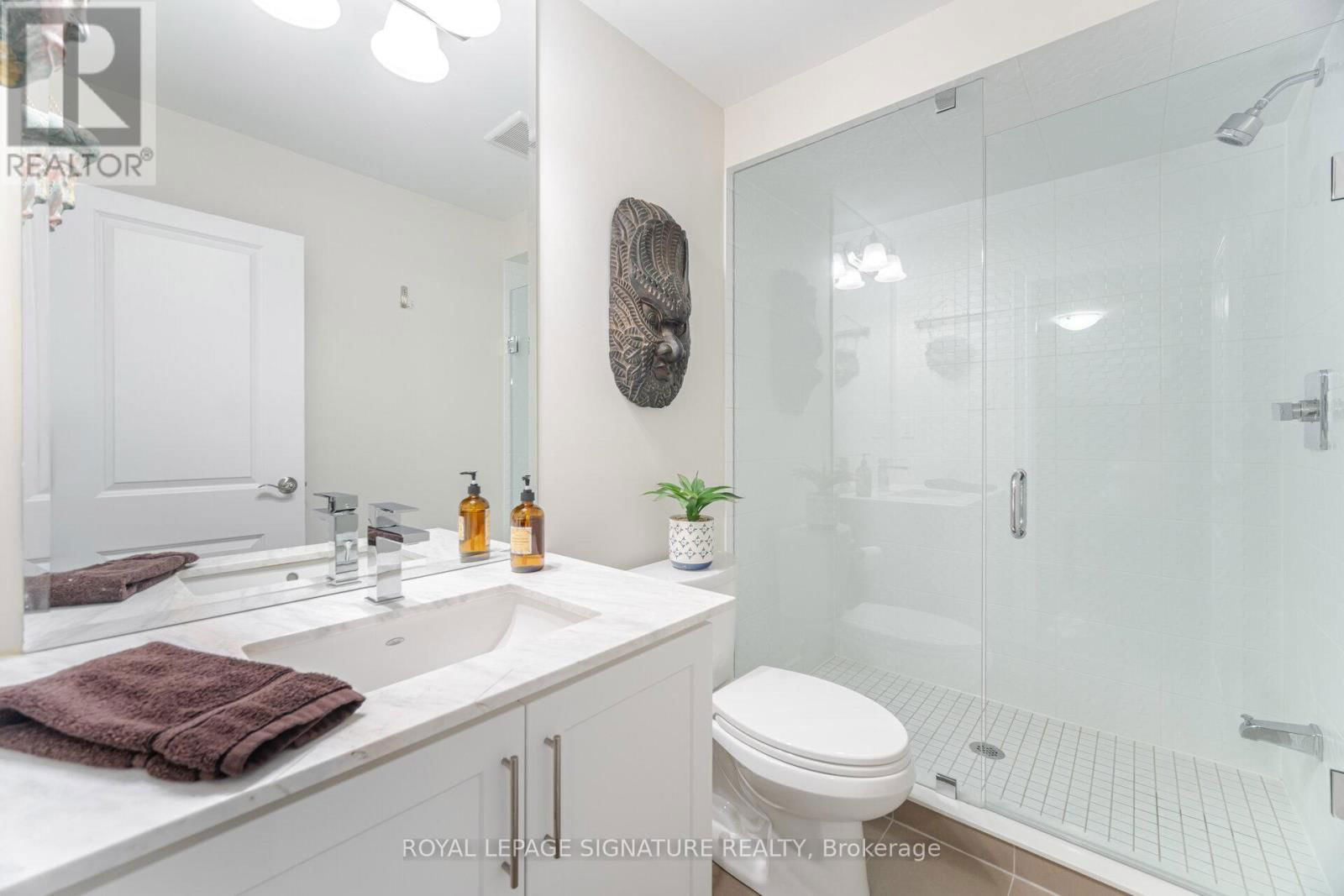 47 WINDSOR CIRCLE Image 44