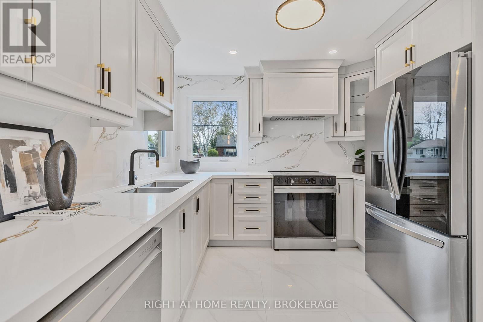 UPPER - 347 MAPLEDENE DRIVE Image 10