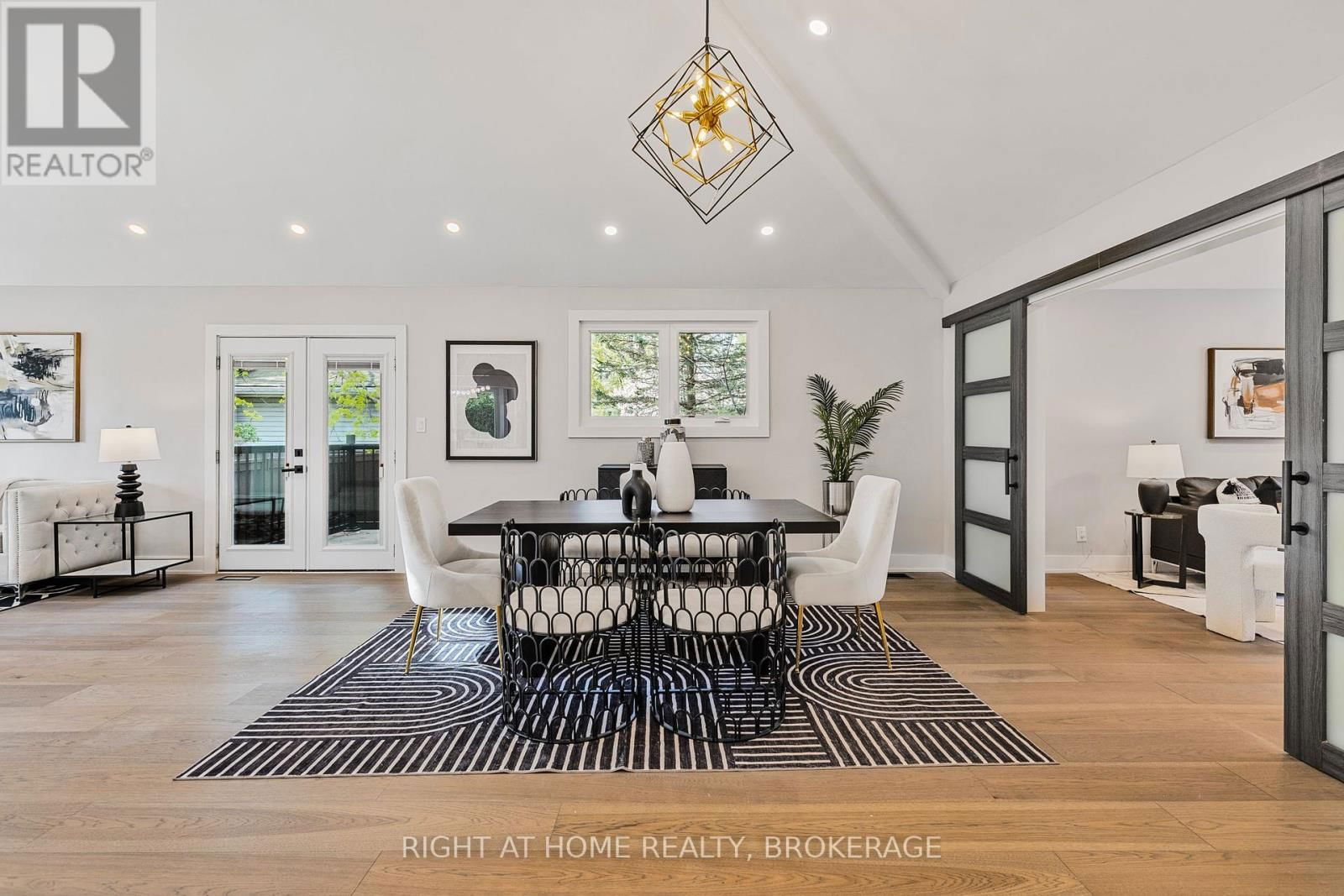 UPPER - 347 MAPLEDENE DRIVE Image 13