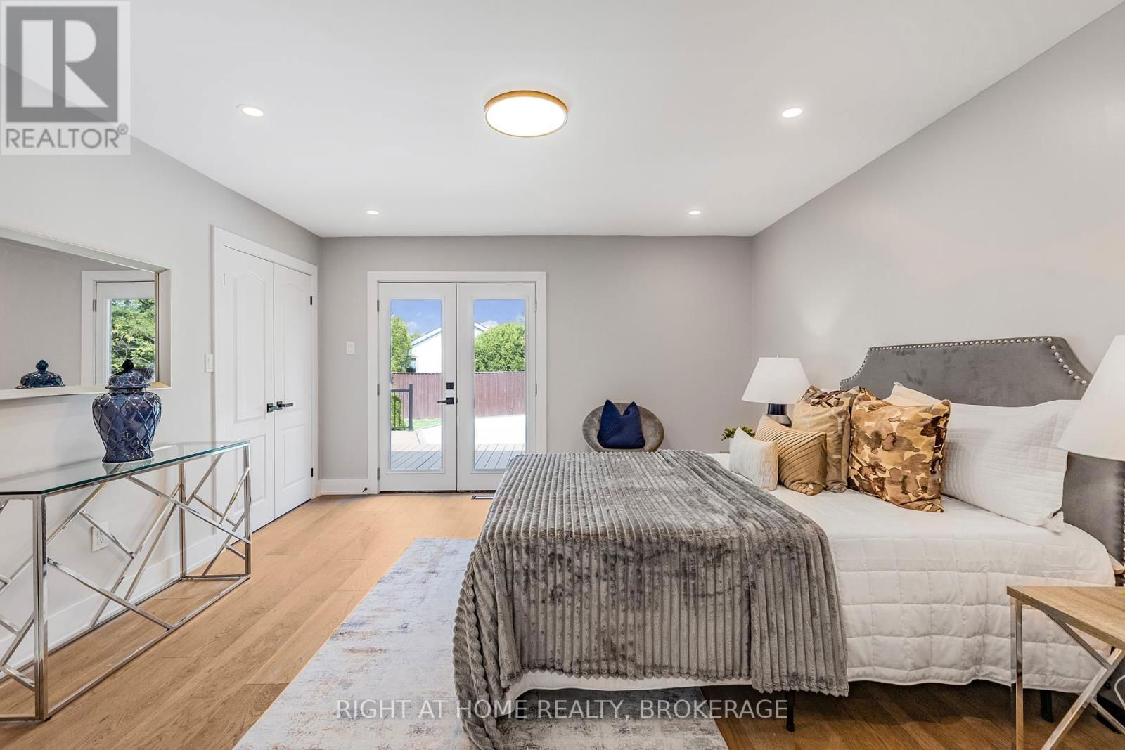 UPPER - 347 MAPLEDENE DRIVE Image 26