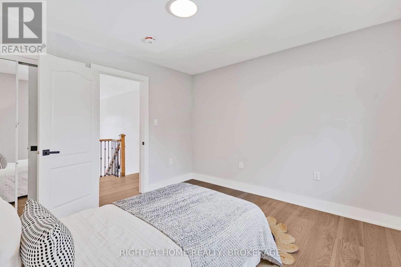 UPPER - 347 MAPLEDENE DRIVE Image 30