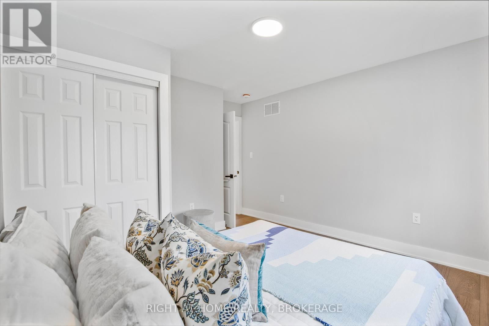 UPPER - 347 MAPLEDENE DRIVE Image 35