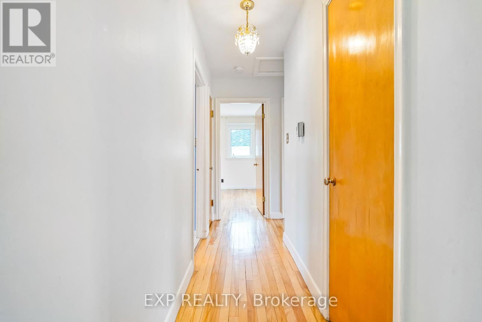 18 BROOKDALE AVENUE Image 11