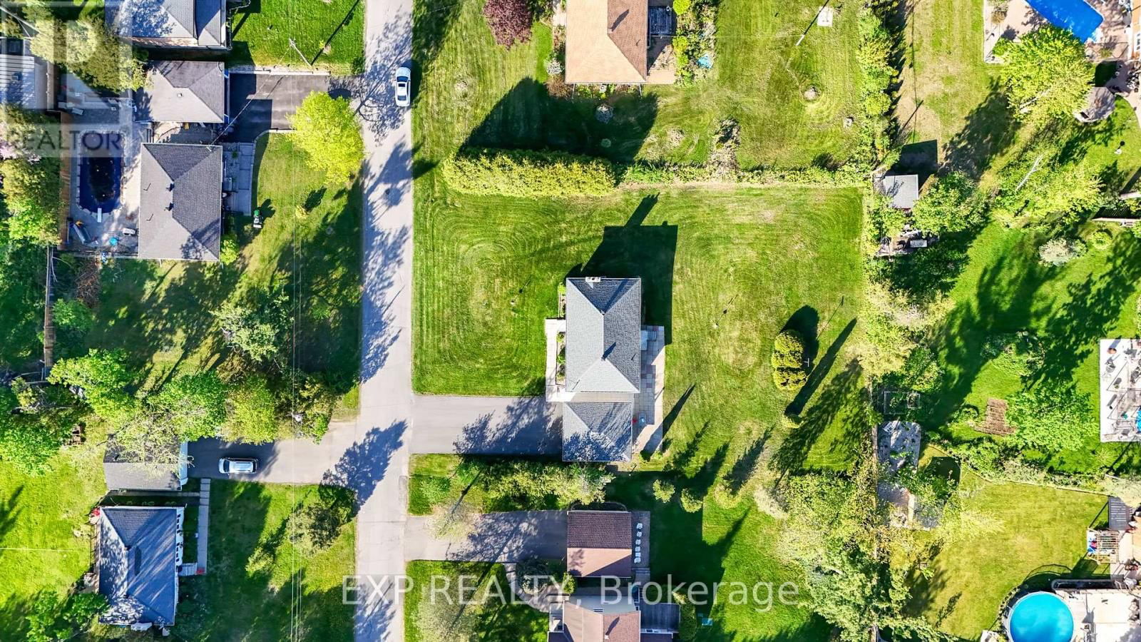 18 BROOKDALE AVENUE Image 31