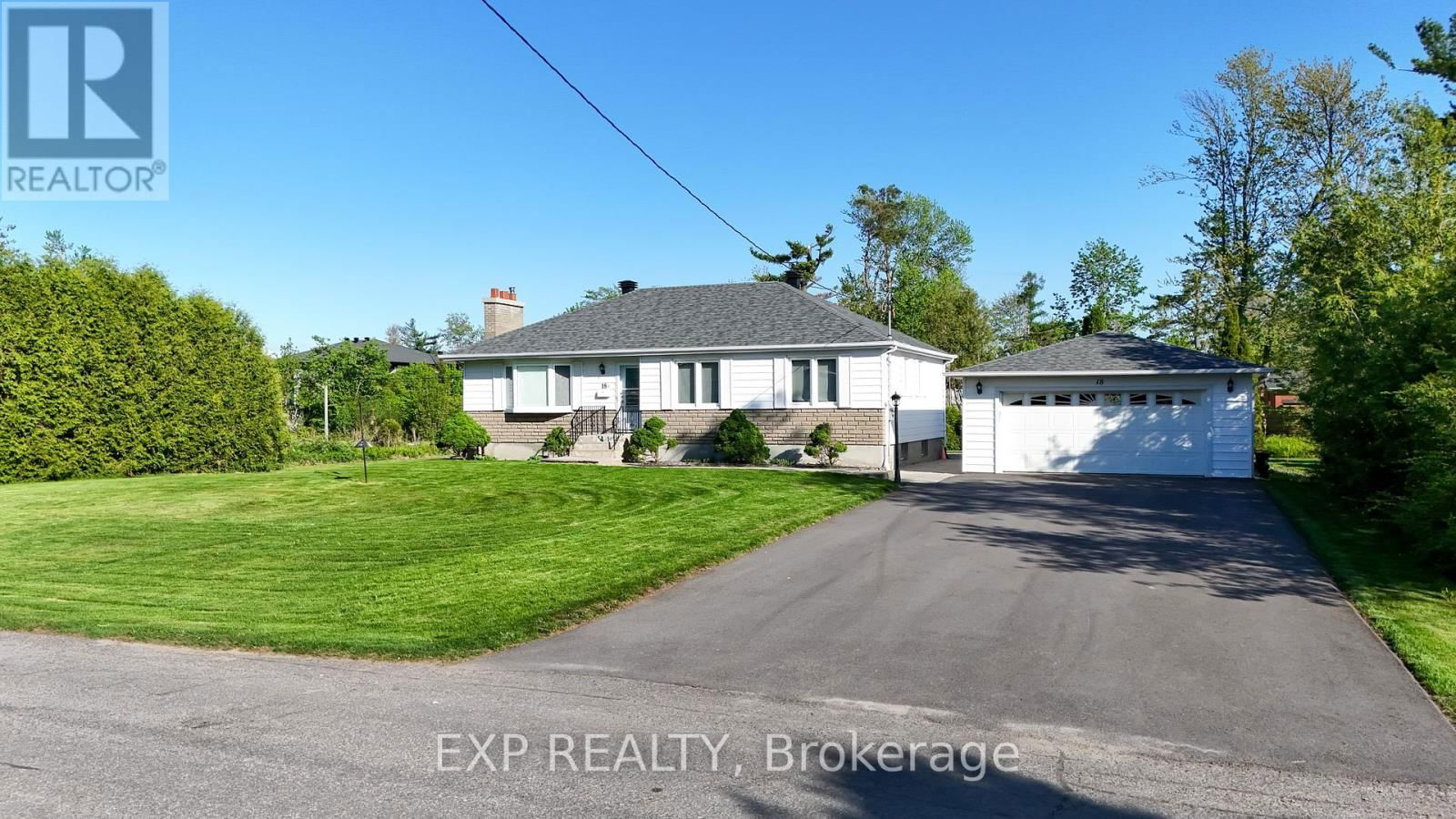 18 BROOKDALE AVENUE Image 32
