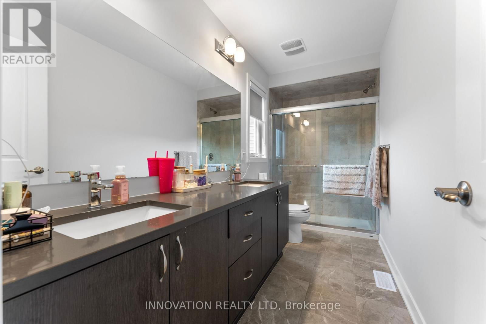 1005 SHOWMAN STREET Image 20