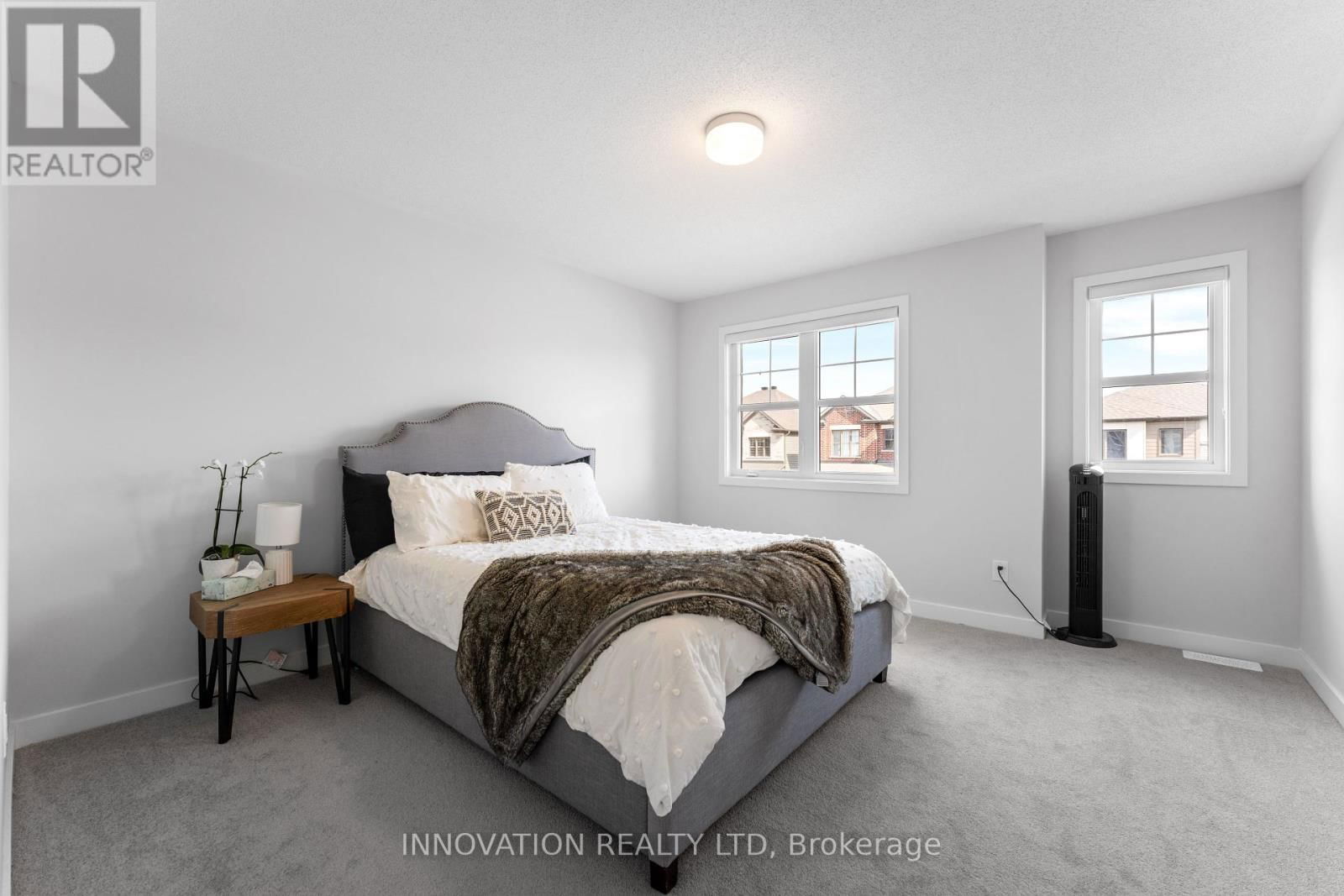 1005 SHOWMAN STREET Image 24