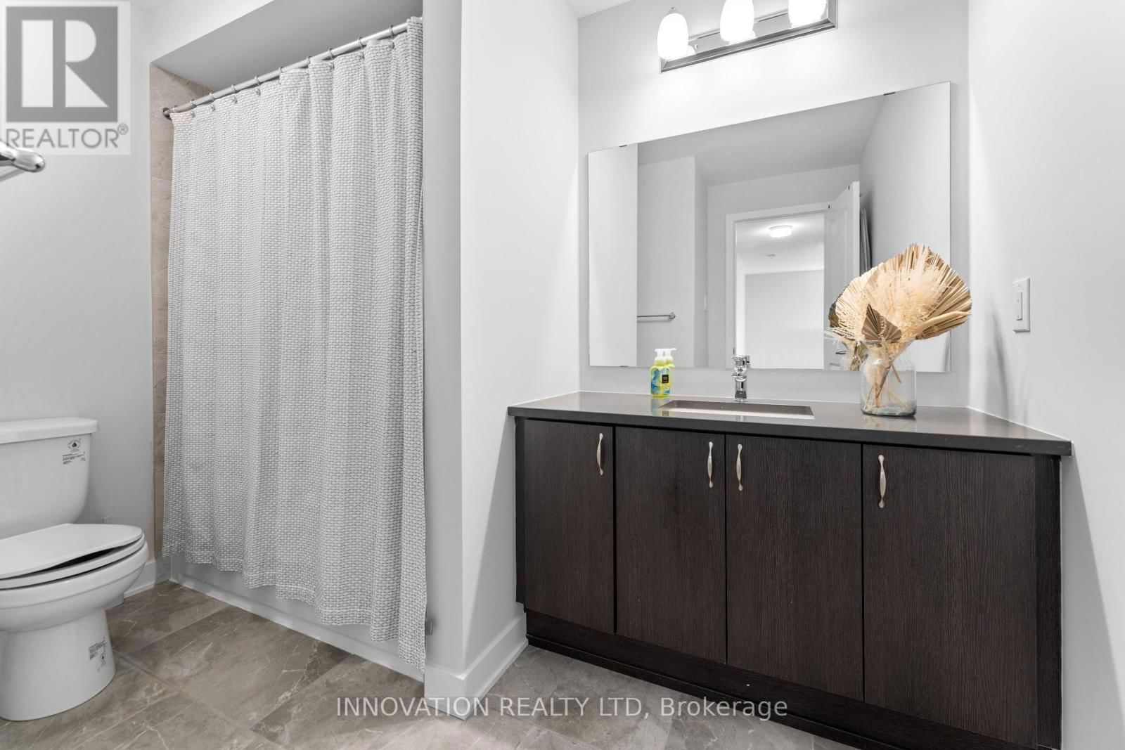 1005 SHOWMAN STREET Image 30