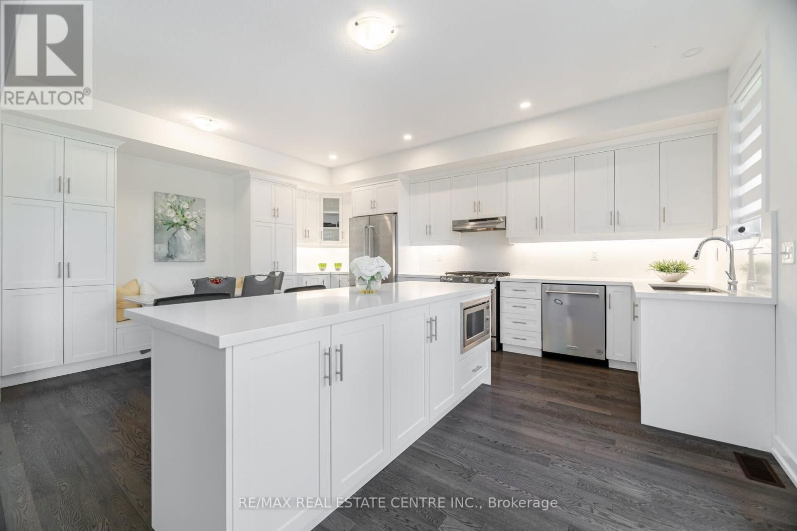 141 TERRACE DRIVE Image 12