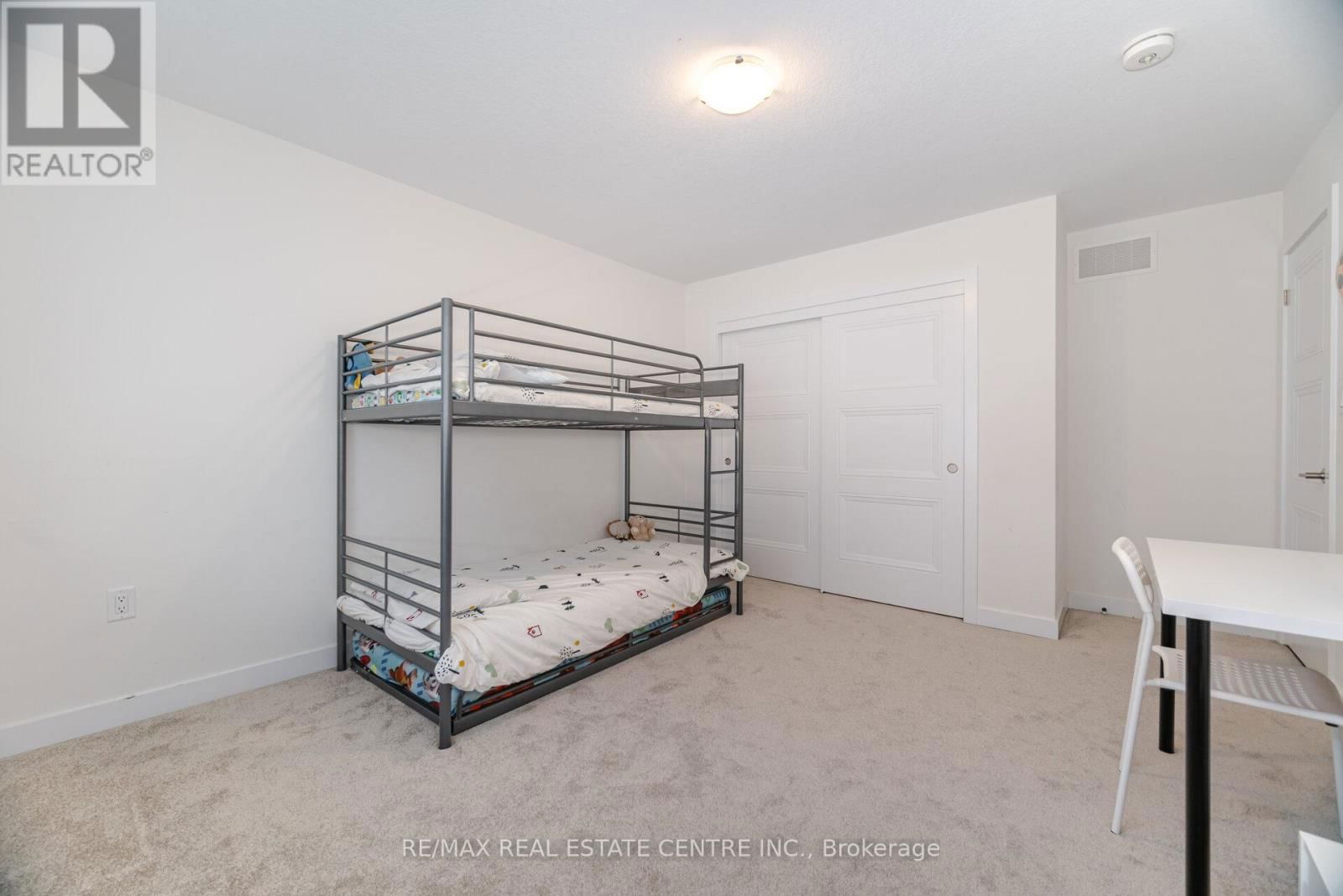 141 TERRACE DRIVE Image 33