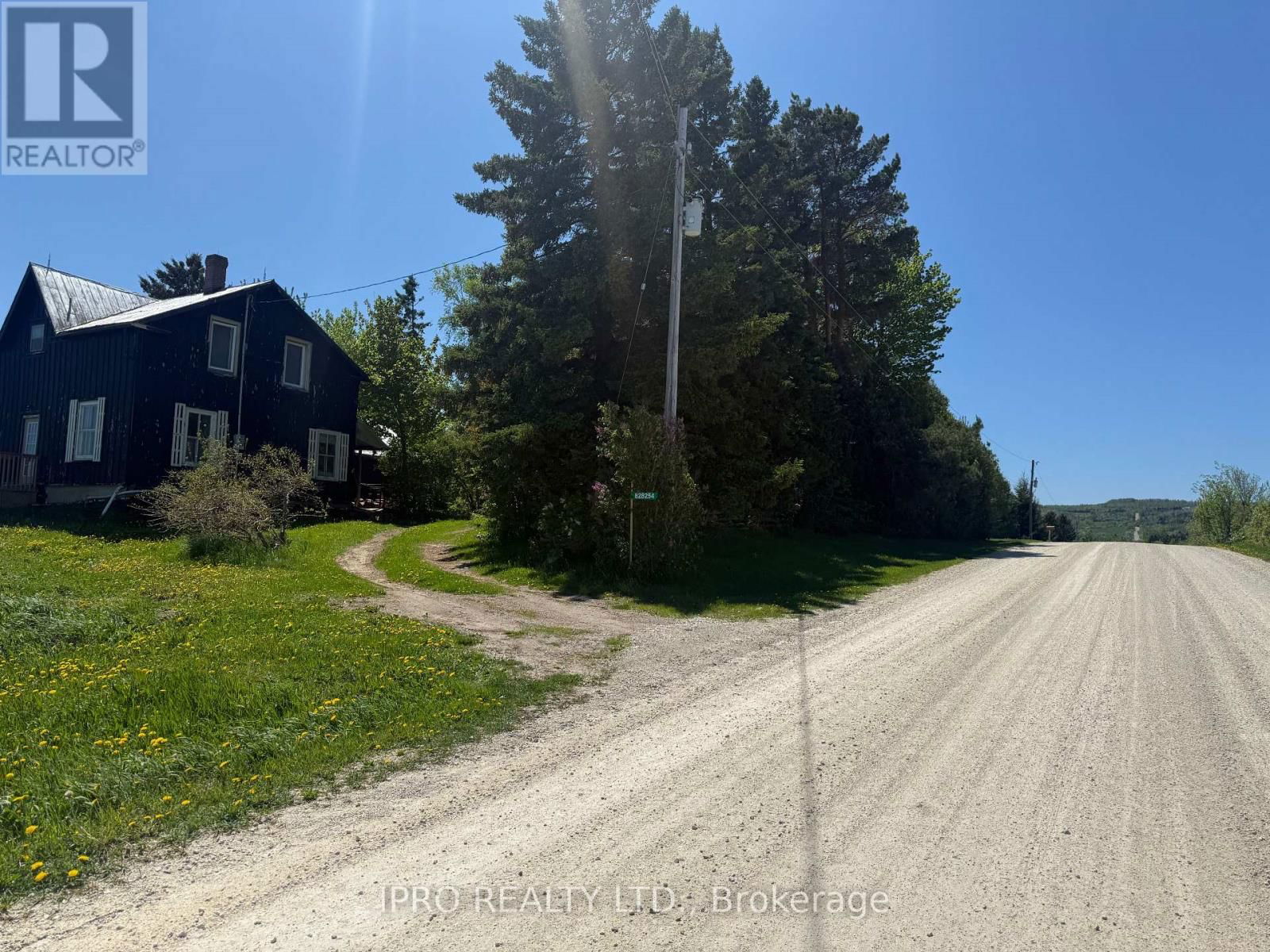 828254 MULMUR NOTTAWASAGA TOWNLINE Image 2