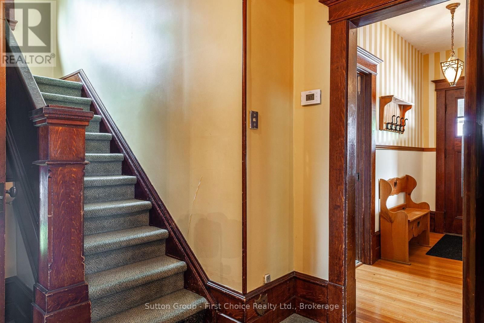 135 ST. DAVID STREET NORTH Image 29