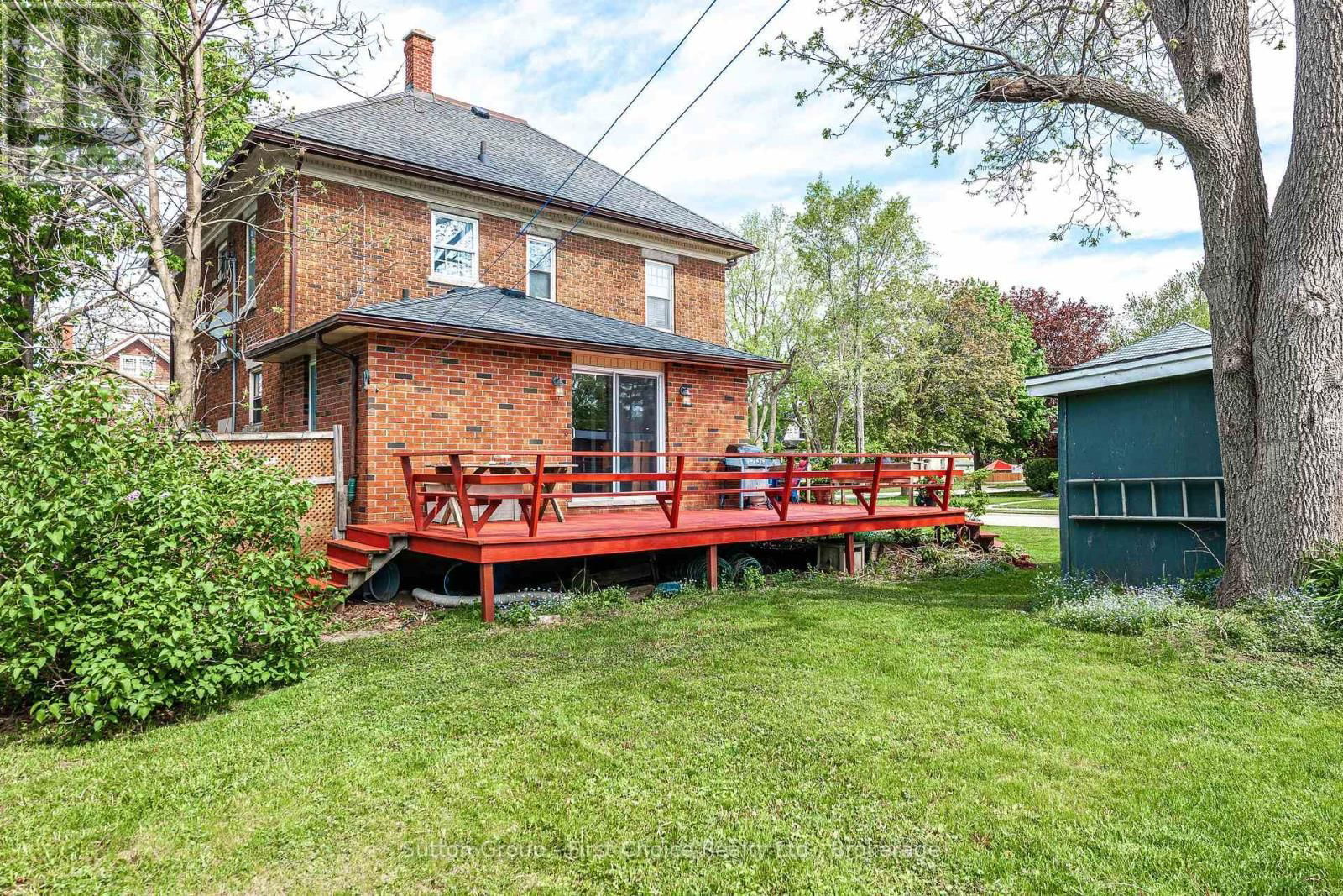 135 ST. DAVID STREET NORTH Image 8