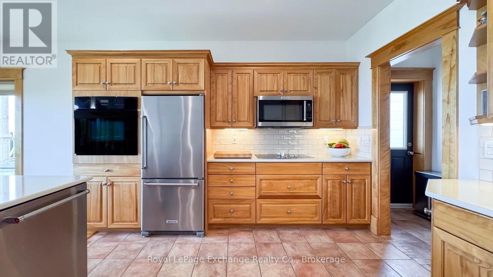 554 HURON TERRACE Image 11