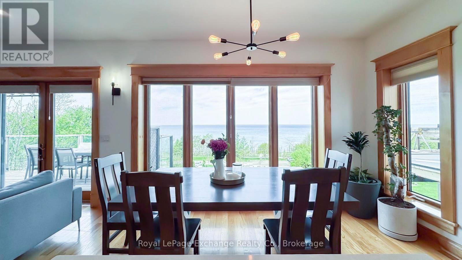 554 HURON TERRACE Image 14