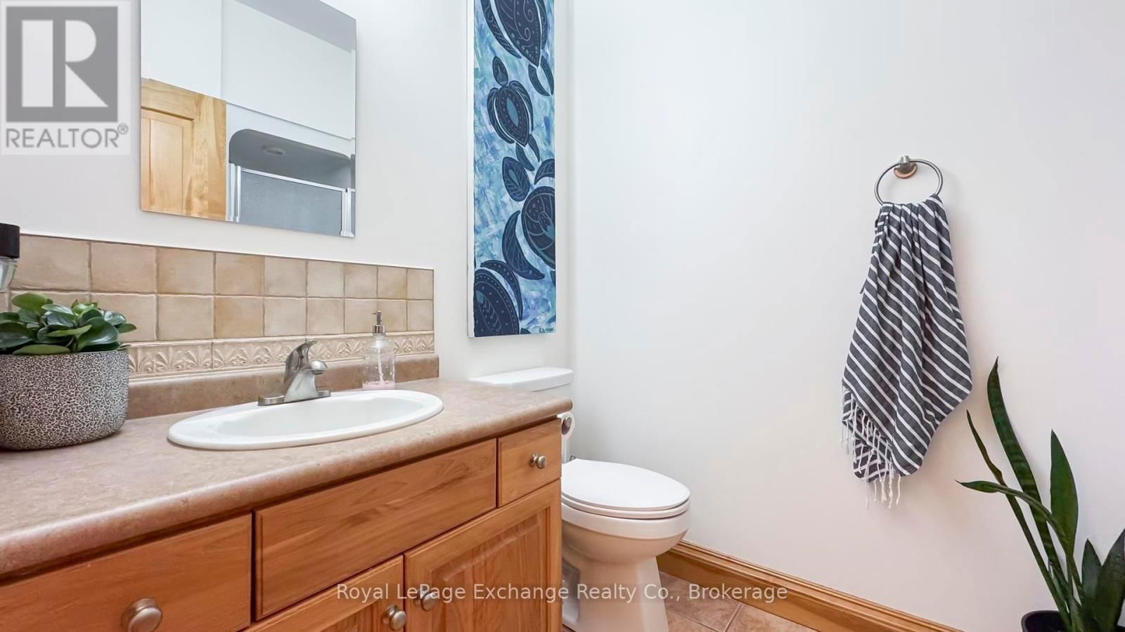 554 HURON TERRACE Image 30